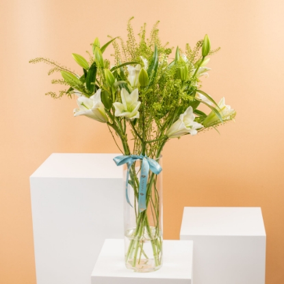 Picture of White Lilly Vase | 6 Pcs