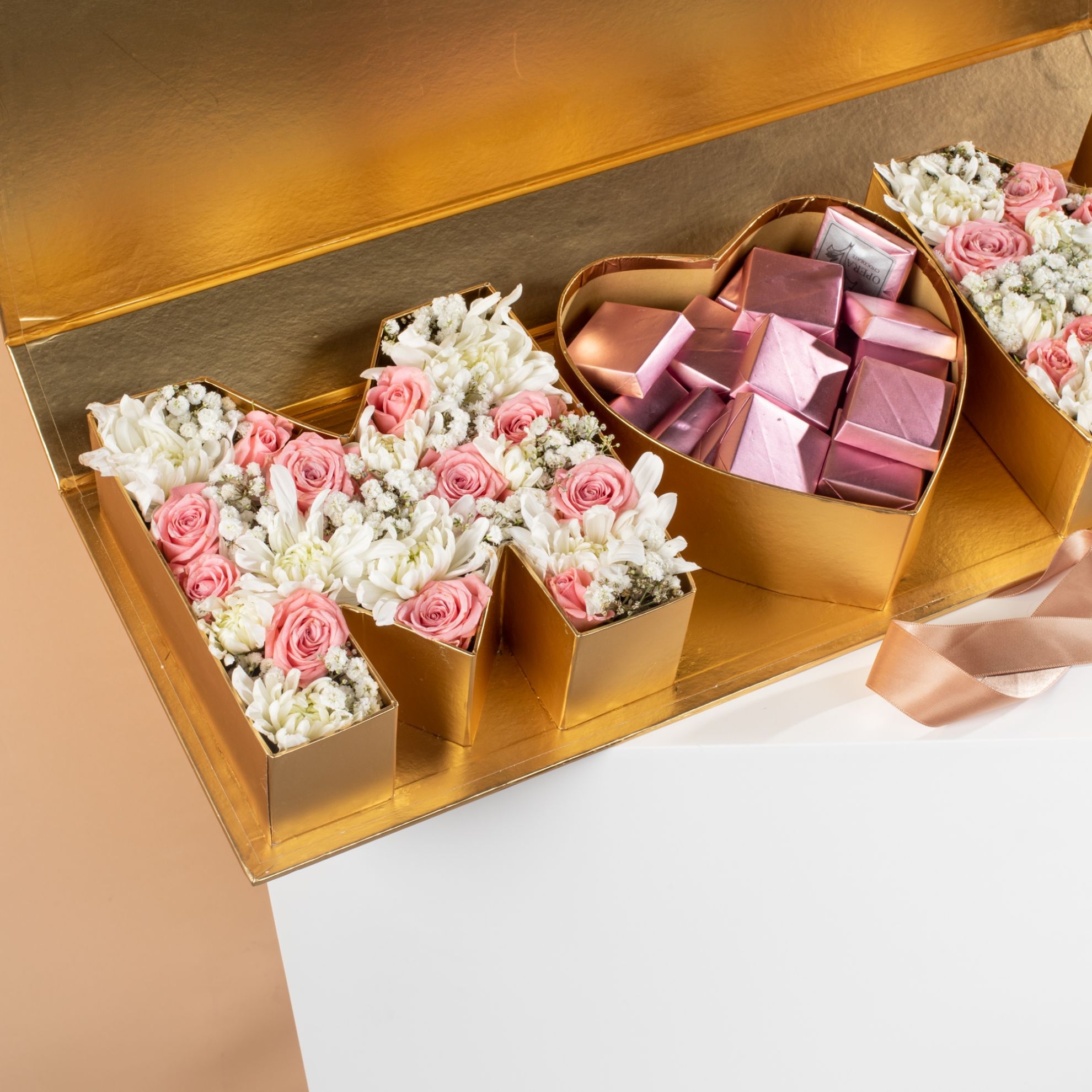 Picture of Savanna Mom Golden Box |Flowers and Chocolate