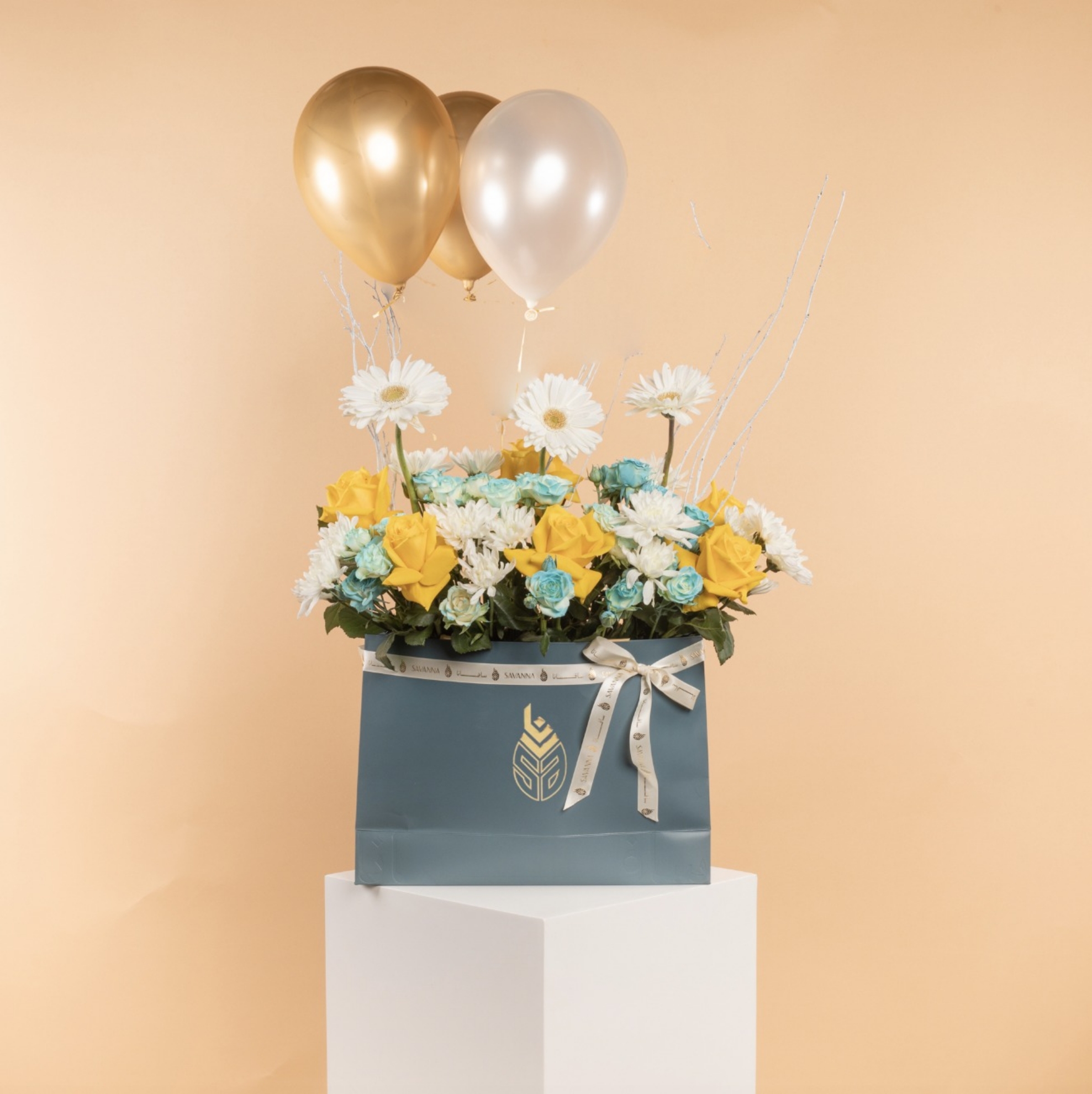 Picture of Savanna Birthday Flowers Bag | Balloon
