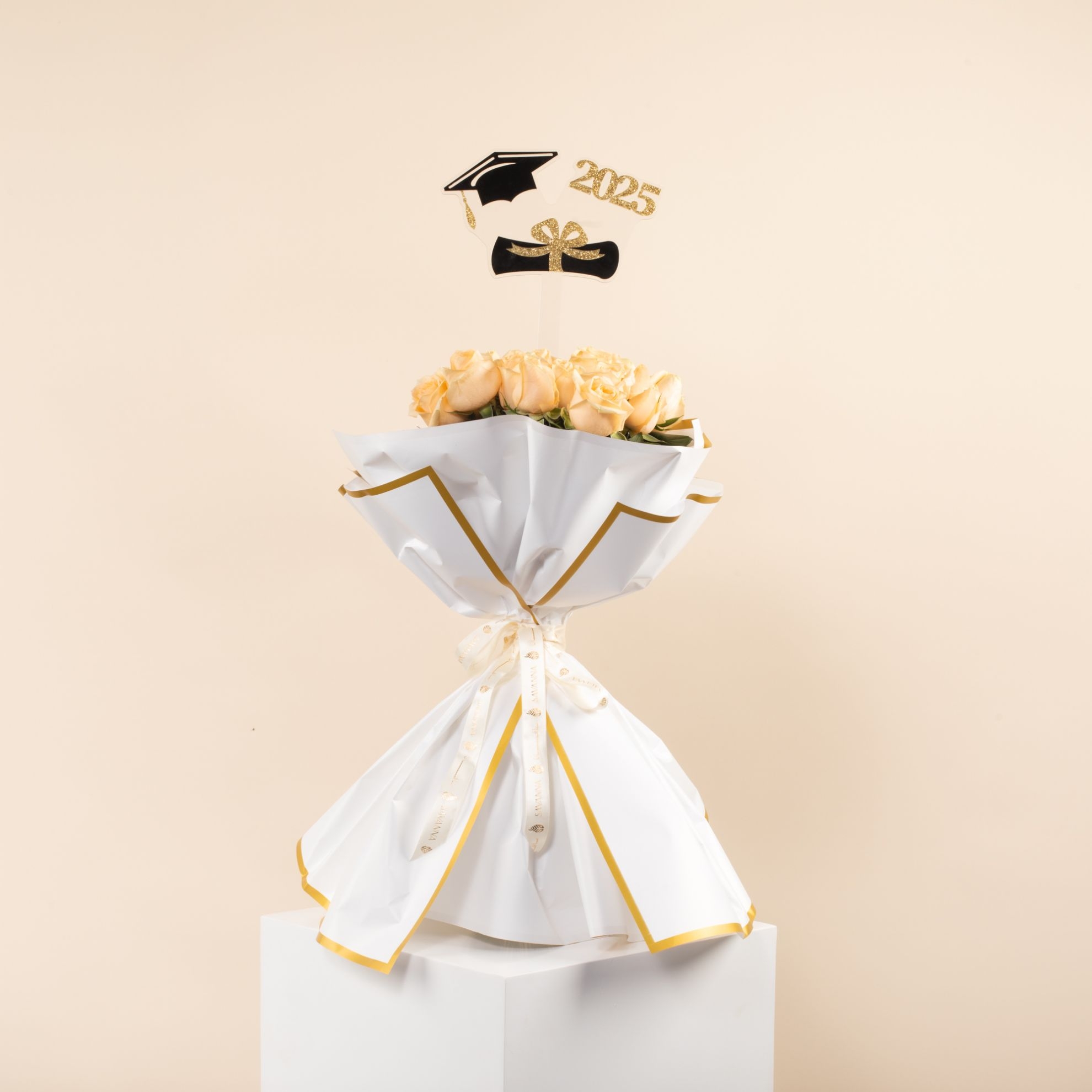 Picture of Savanna Graduation Flowers | 25 Peach Roses