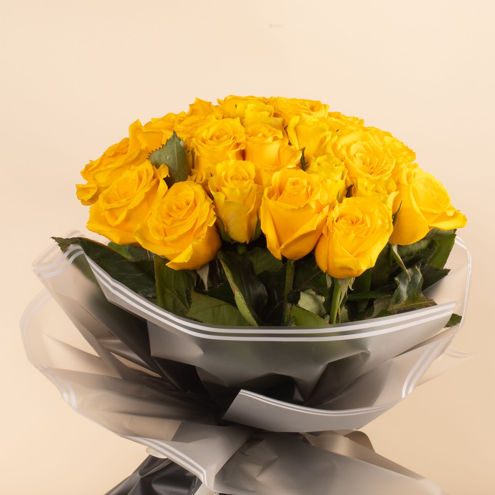 Picture of Savanna Graduation Bouquet |Yellow Rose