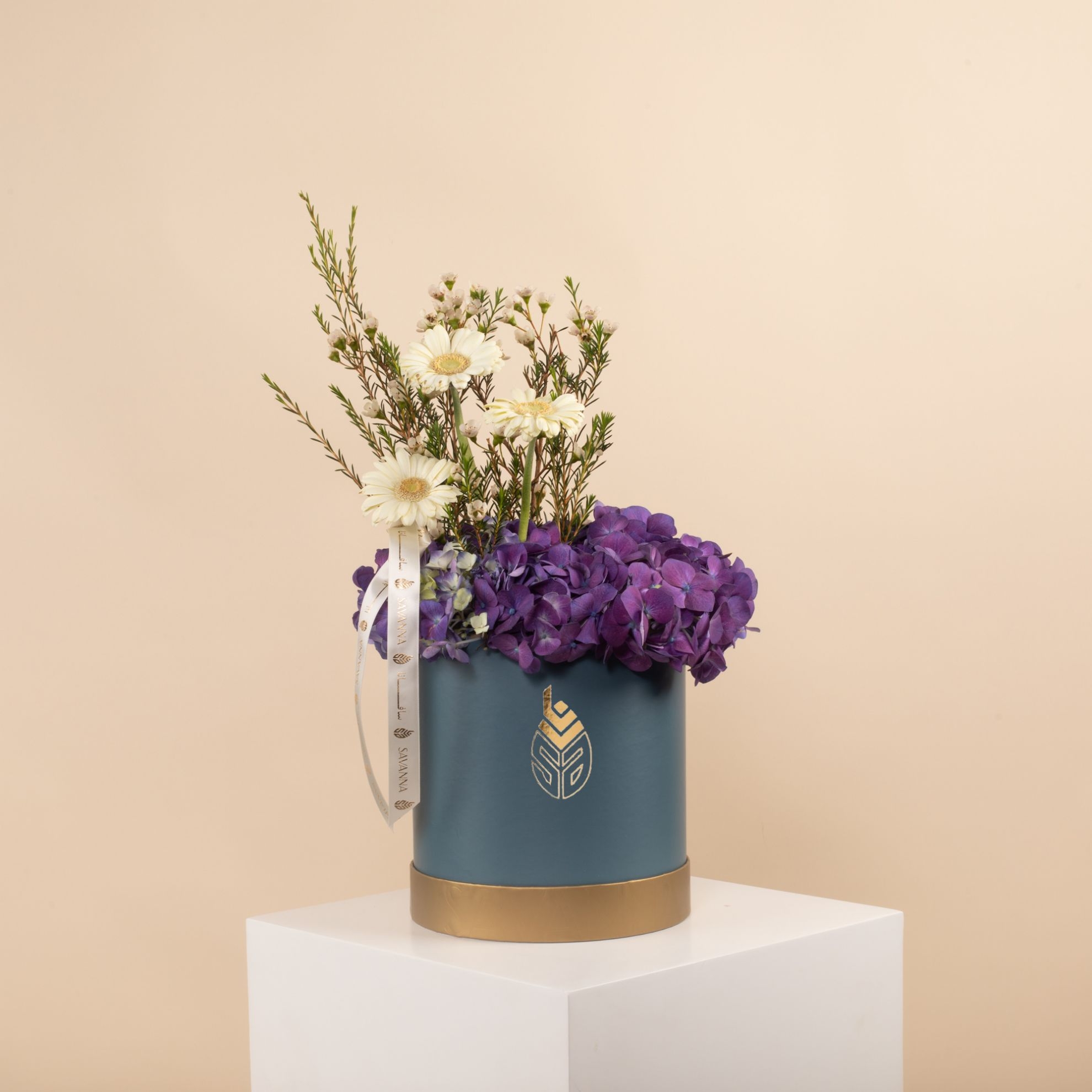 Picture of Savanna Flowers box |hydrangea Purple