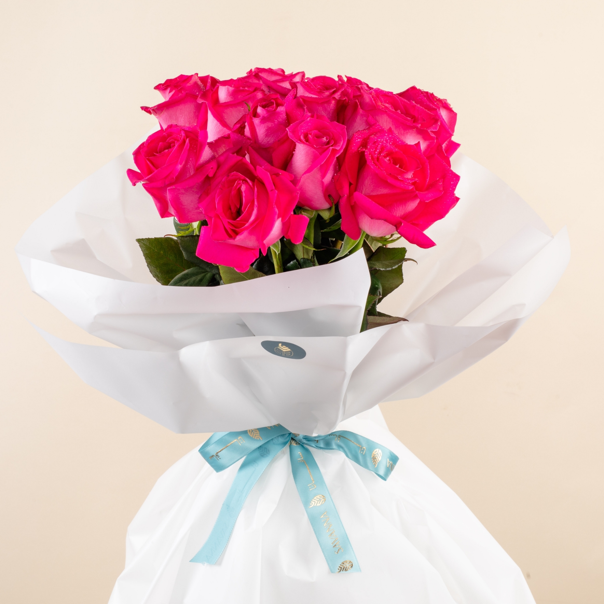 Picture of 12 Fuchsia Roses