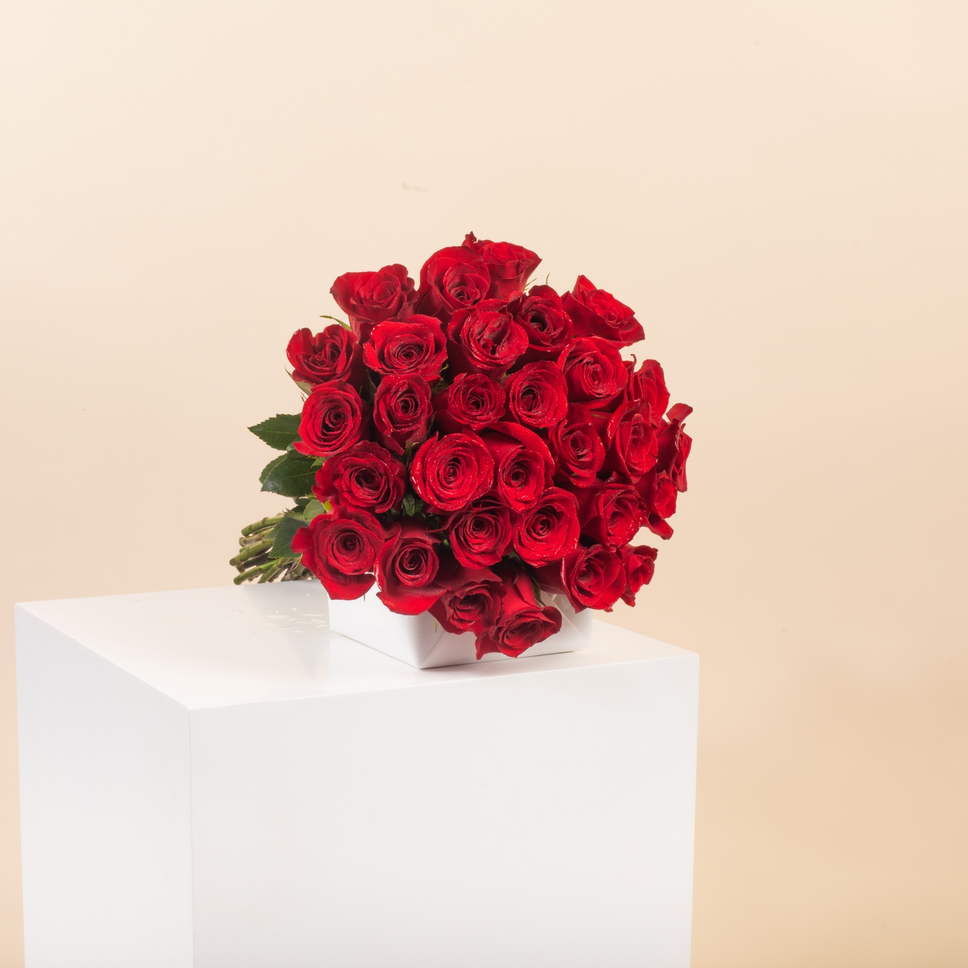 Picture of Hand Bouquet 30 Red Roses