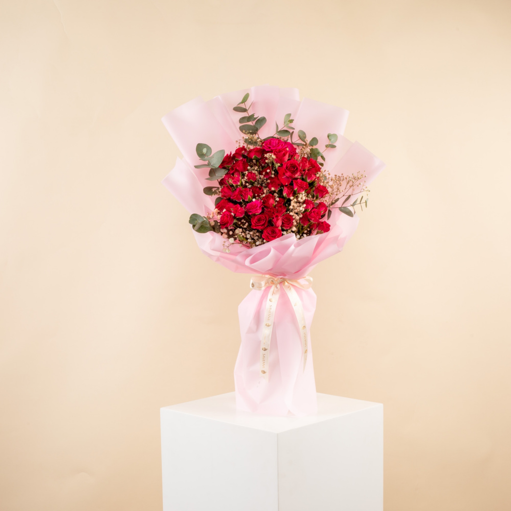 Picture of Baby Rose Fuchsia Hand Bouquet