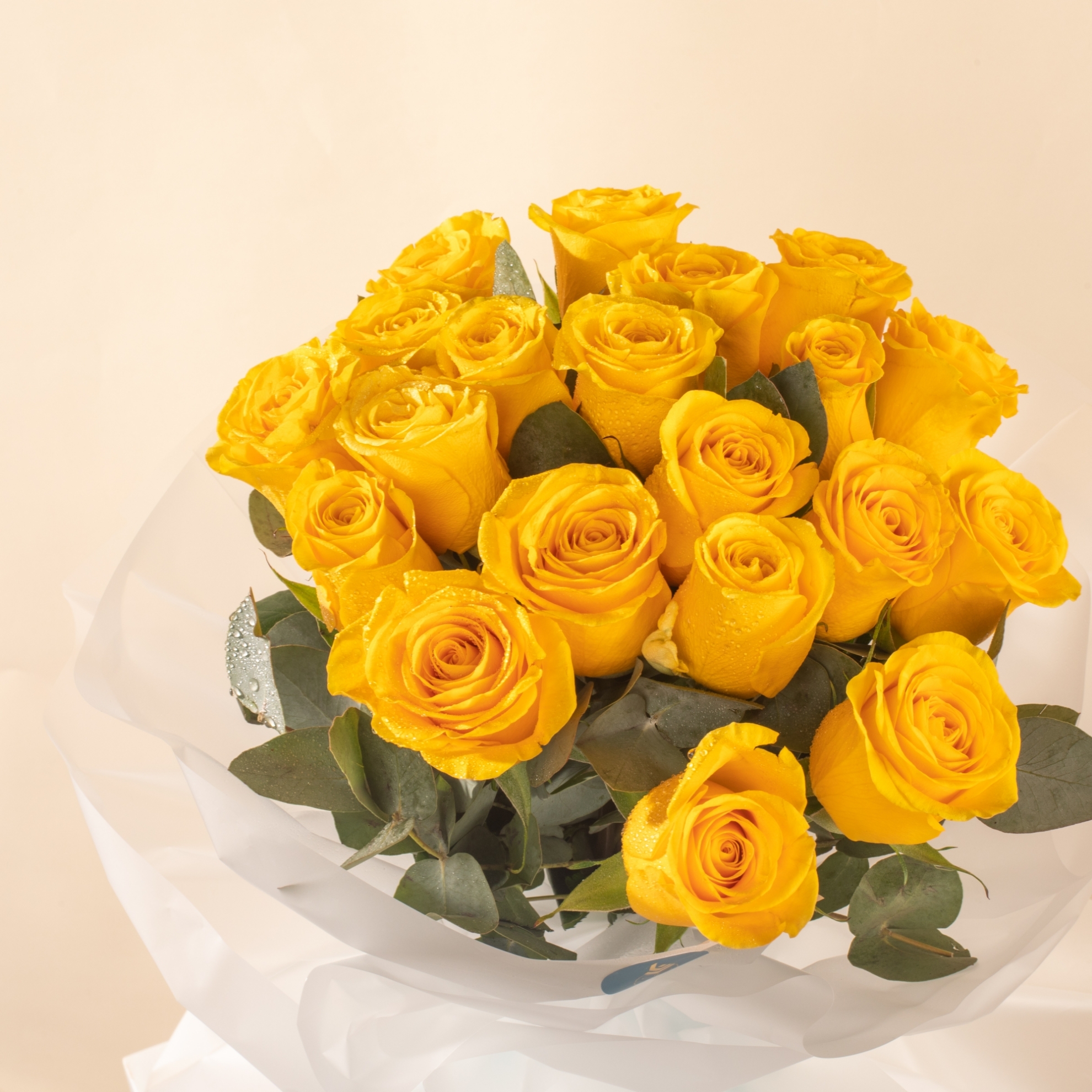 Picture of 20 yellow roses