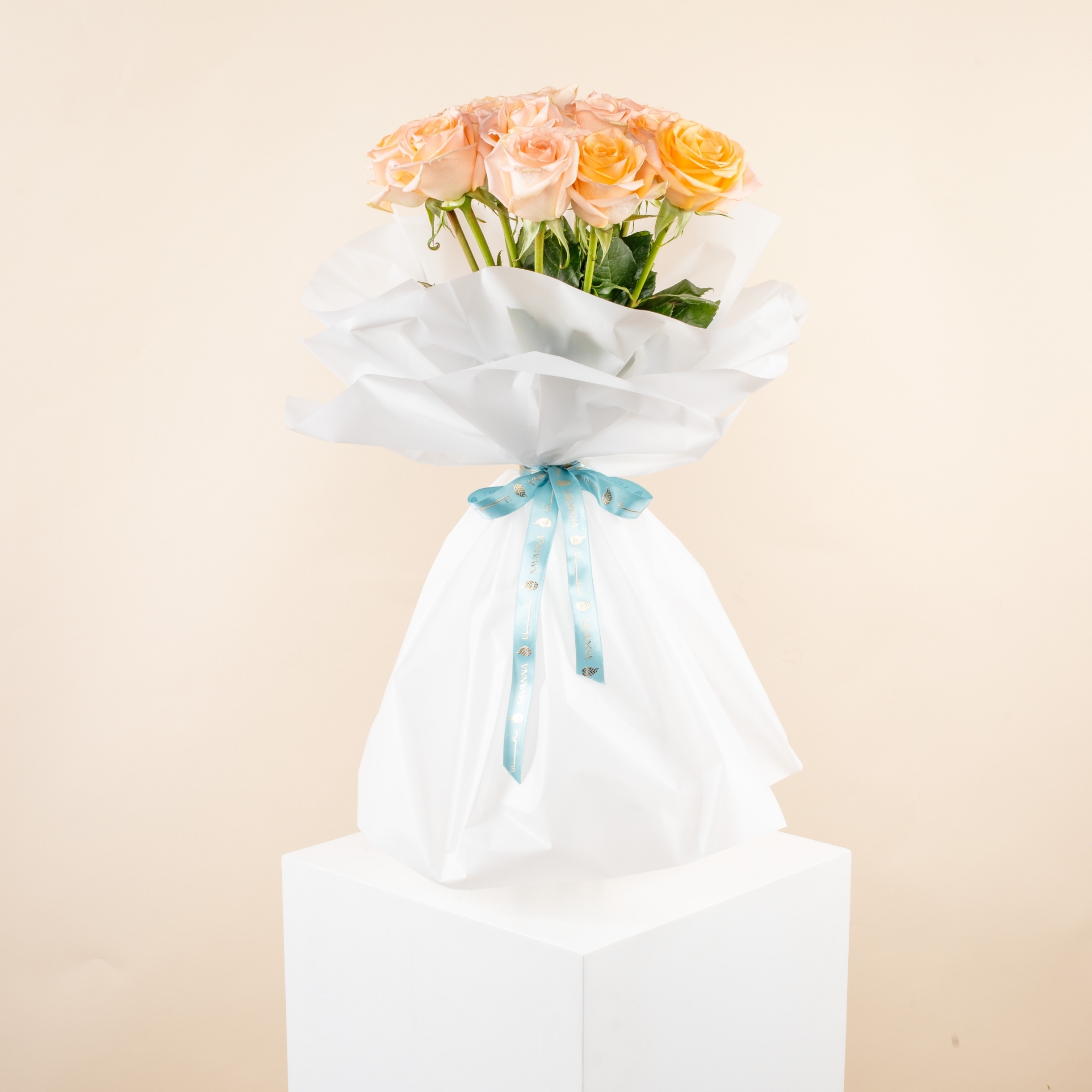 Picture of 12 Peach Roses