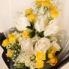 Picture of Savanna Hand Bouquet | Yellow and White Roses