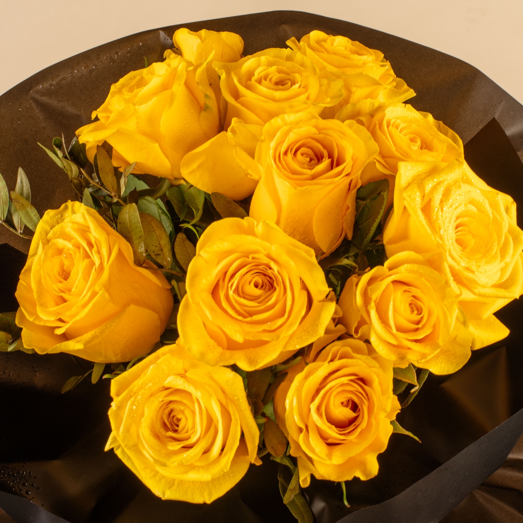 Picture of 10 Yellow Roses