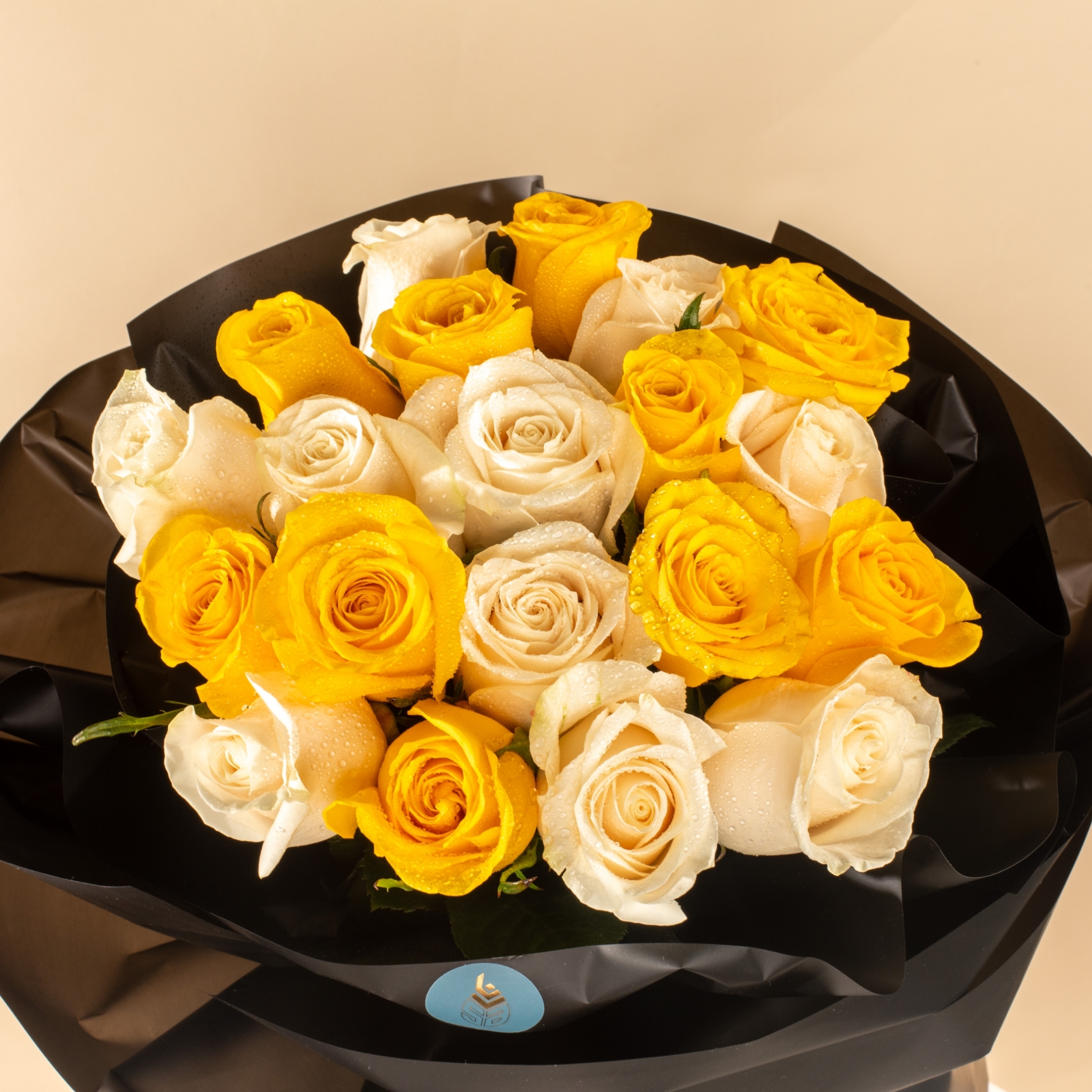 Picture of 20 Rose white and Yellow
