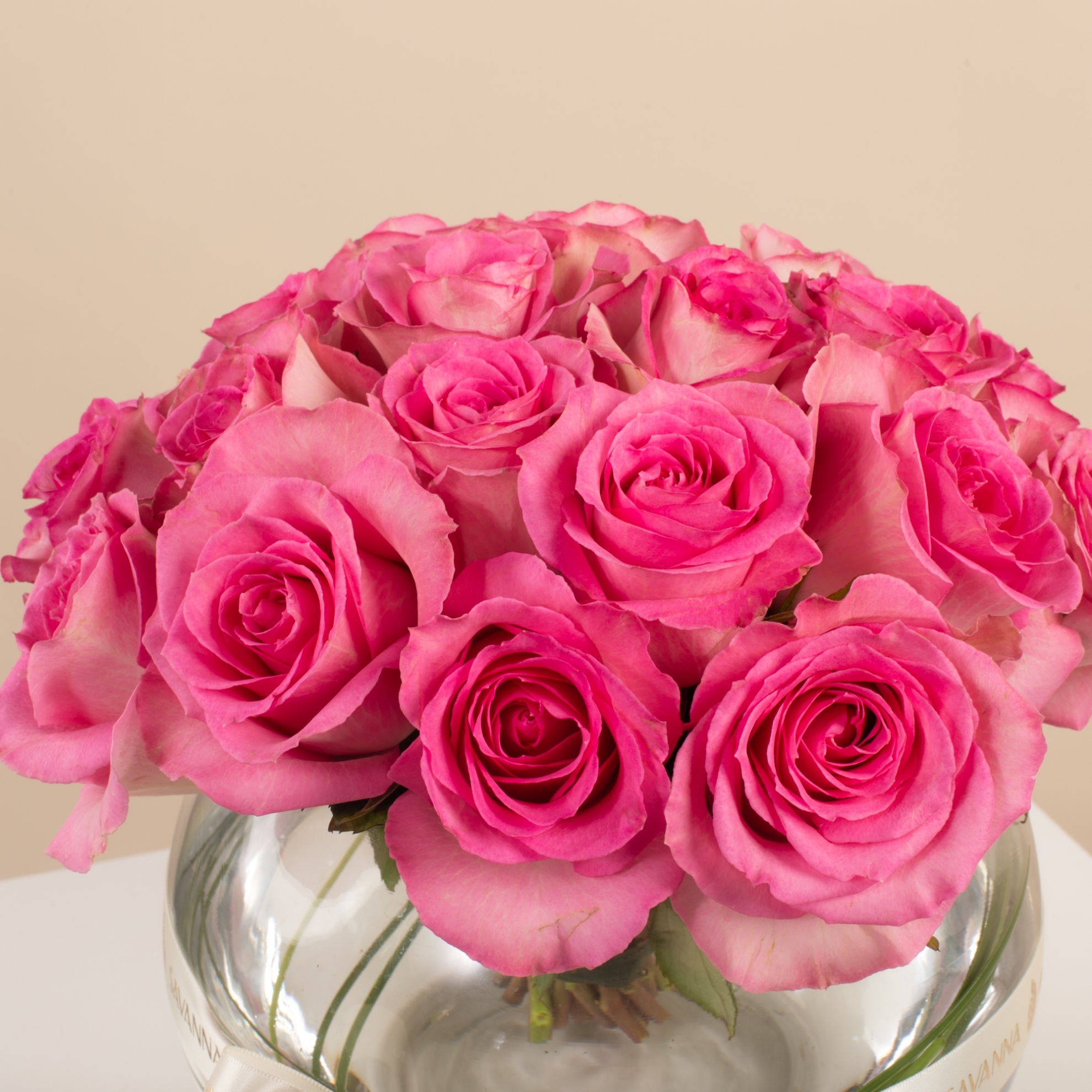 Picture of Savanna Flowers Vase | 20 Fuchsia Roses