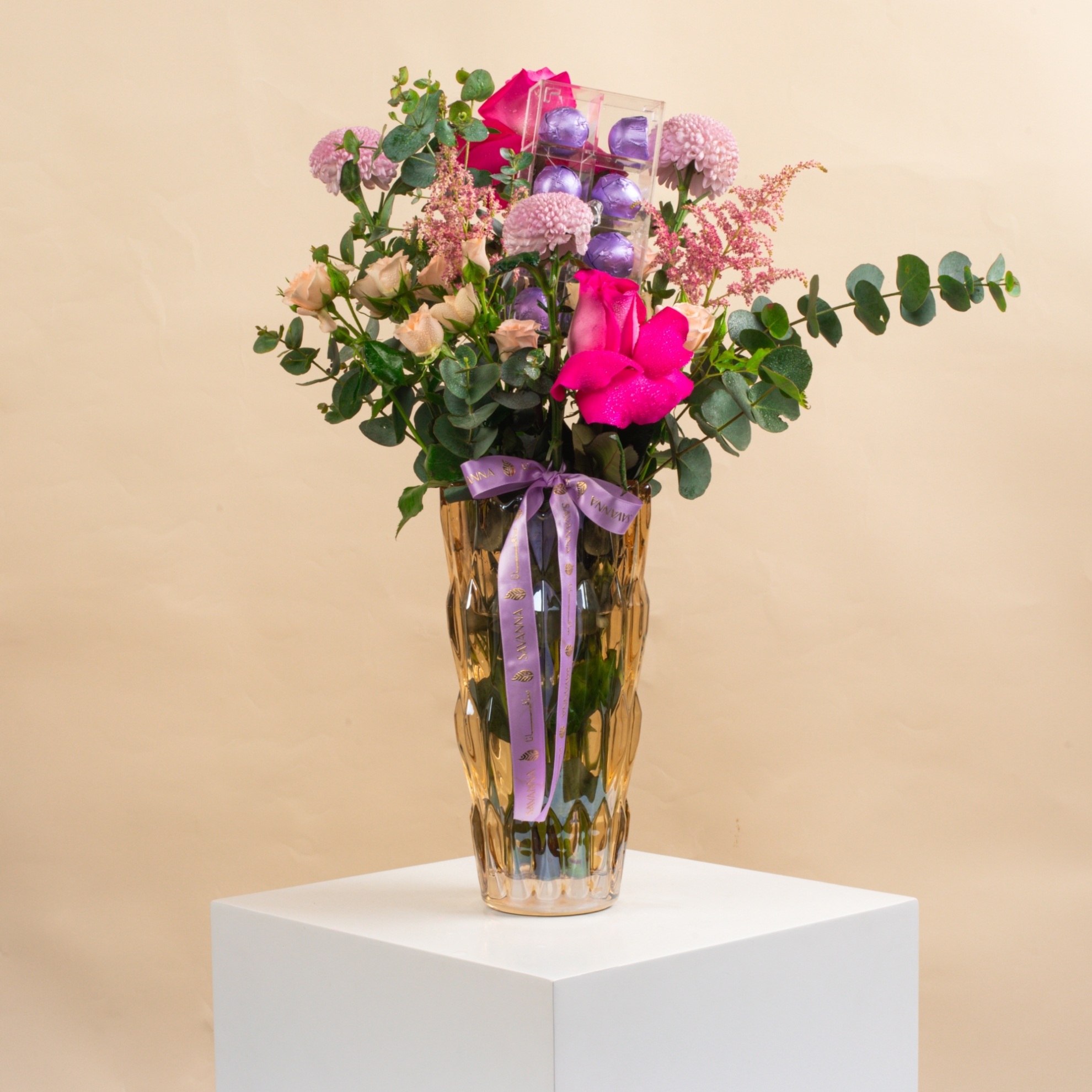 Picture of Glass Vase | Chocolate 8Pcs