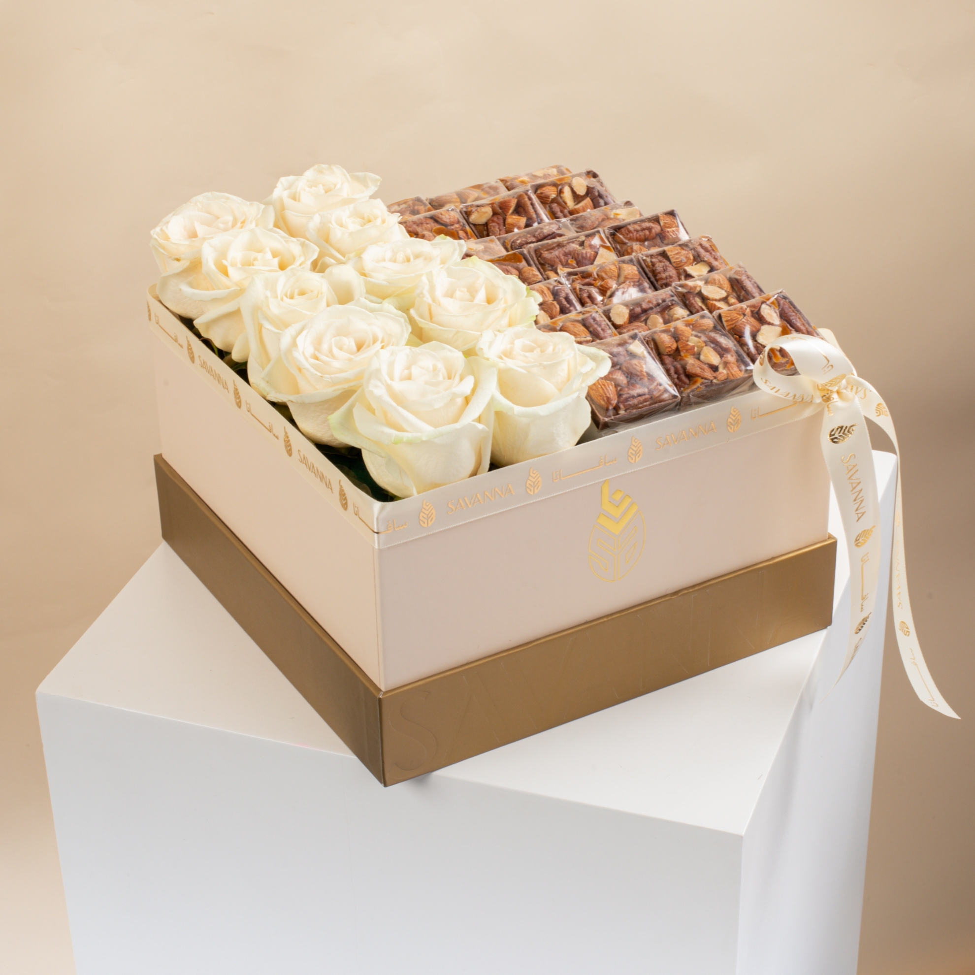 Picture of Flowers Box | White Roses And Nuts Chocolate 21Pcs