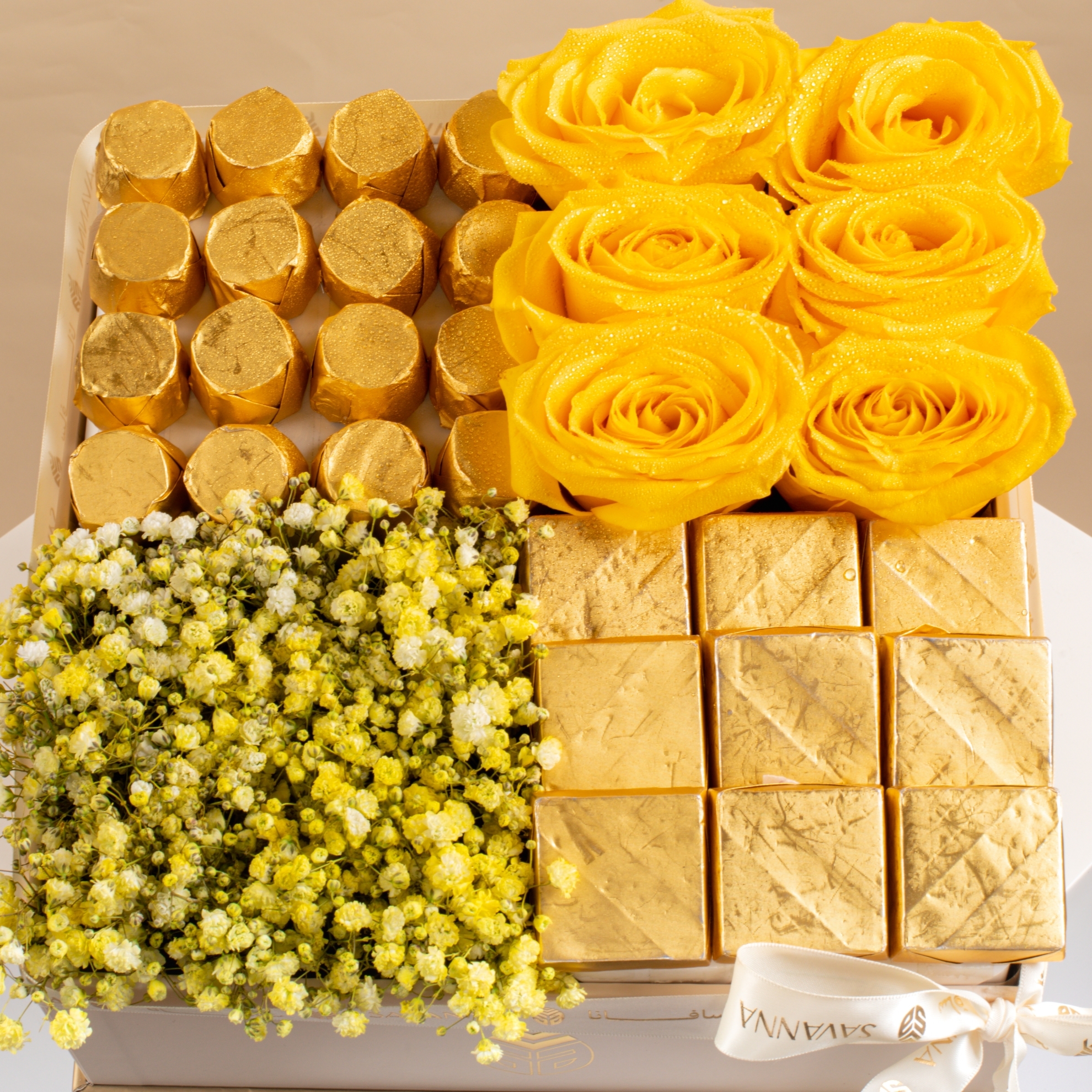 Picture of Flowers Box |Yellow Roses And Chocolate 25Pcs