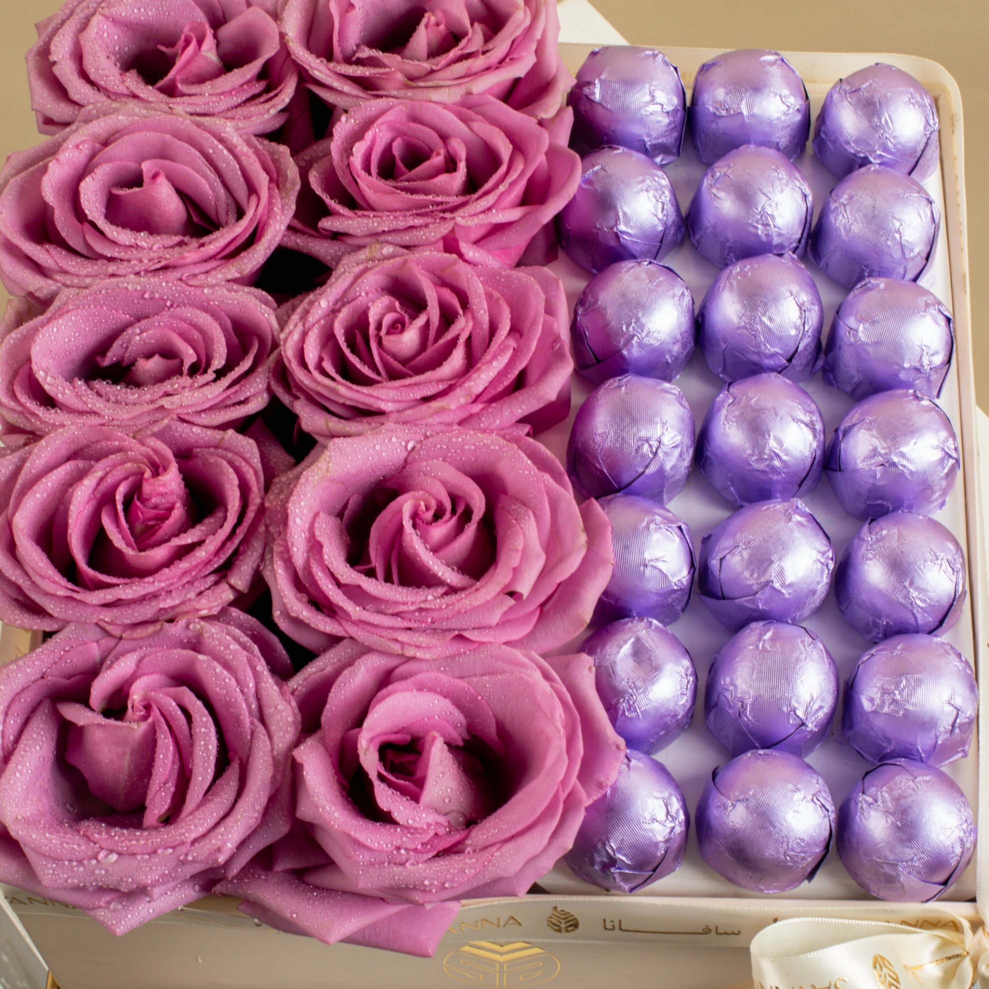 Picture of Flowers Box |Purple Roses And Chocolate 21Pcs