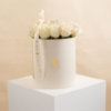 Picture of Flowers Box |White Roses And Chocolate 9Pcs