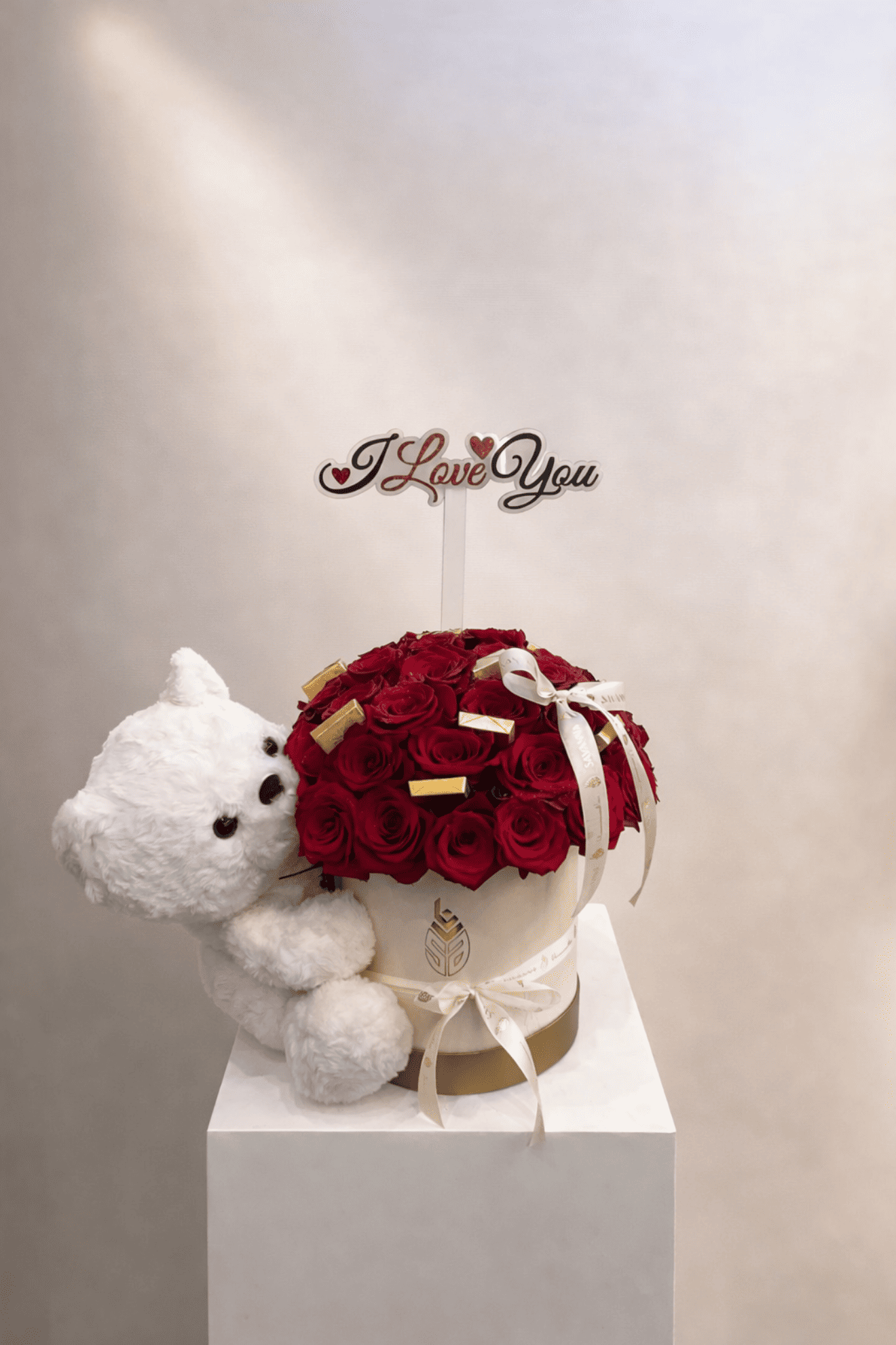 Picture of round flowers box | 50 red roses | chocolate |teddy bear